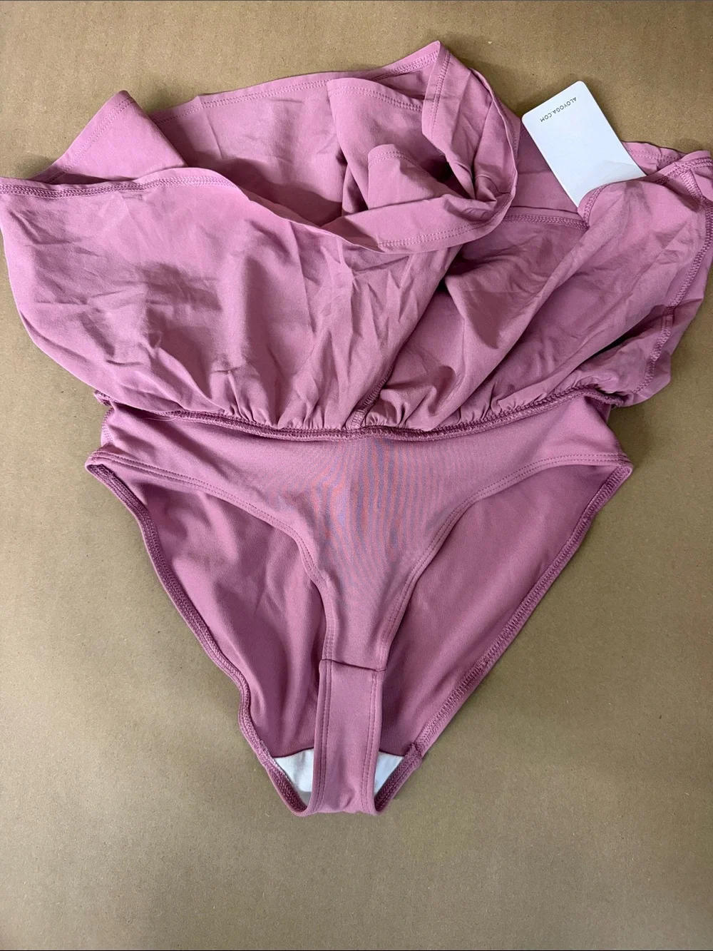 Alo Yoga V-Cute Running Short | Limited: Pink Wild Rose